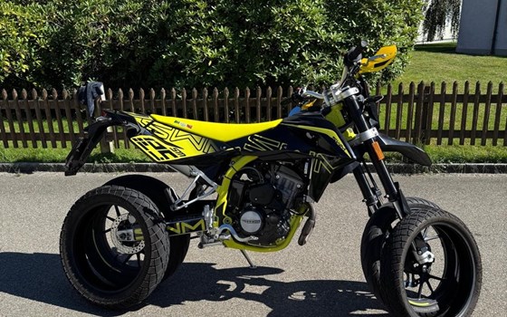 Motorrad Occasion SWM SM 125 R - Bild 1