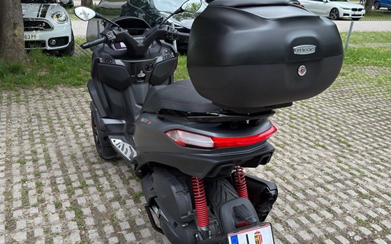 Gebrauchtmotorrad Piaggio MP3 400 Sport - Bild 3
