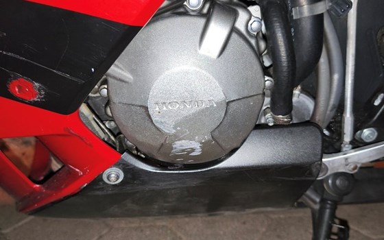 Gebrauchtmotorrad Honda CBR600RR - Bild 9 Gebrauchtmotorrad Honda CBR600RR - Bild 9