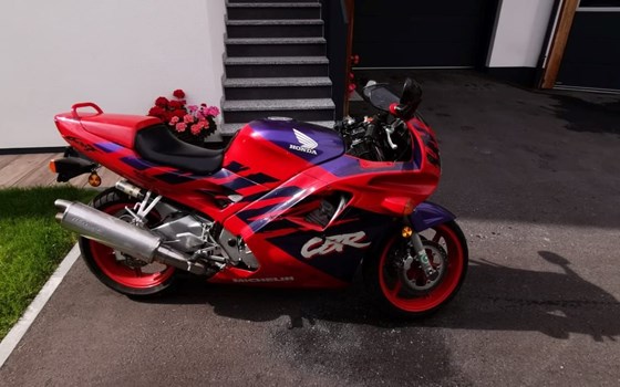 Gebrauchtmotorrad Honda CBR 600 F - Bild 7