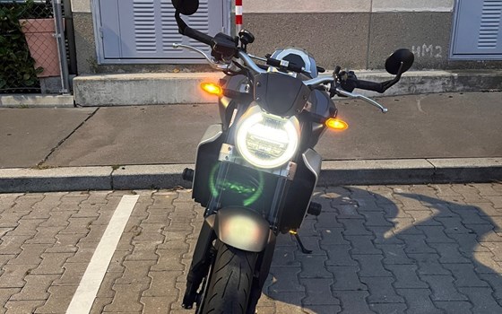 Gebrauchtmotorrad Honda CB 1000 R - Bild 3 Gebrauchtmotorrad Honda CB 1000 R - Bild 3