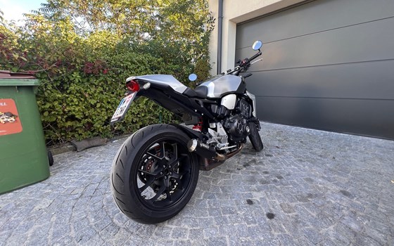Gebrauchtmotorrad Honda CB 1000 R - Bild 4 Gebrauchtmotorrad Honda CB 1000 R - Bild 4