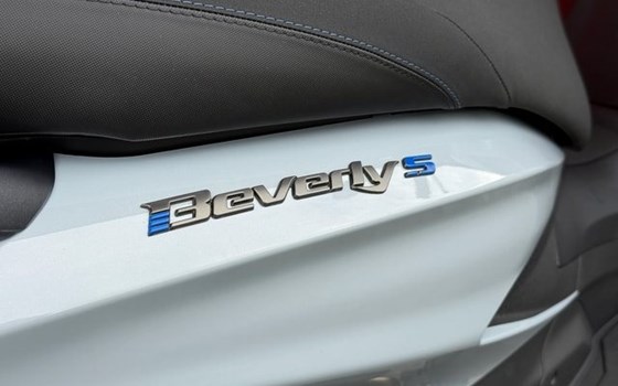 Neufahrzeug Piaggio Beverly 400 S - Bild 4