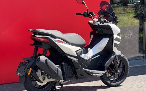 Neufahrzeug Aprilia SR GT ABS 125 - Bild 11