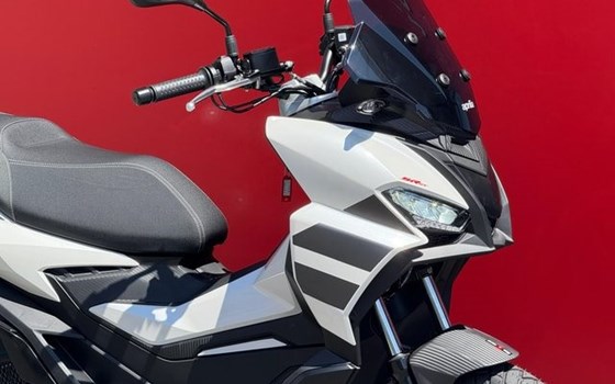 Neufahrzeug Aprilia SR GT ABS 125 - Bild 4