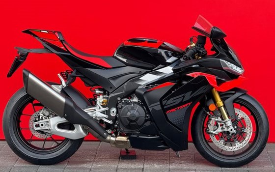Motorrad Occasion Aprilia RSV4 1100 Factory - Bild 2