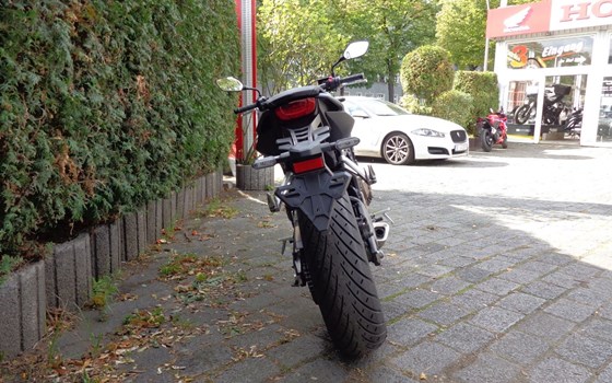 Gebrauchtmotorrad Honda CB650R - Bild 4