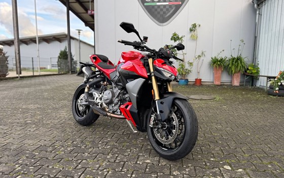 Gebrauchtmotorrad Ducati Streetfighter V2 - Bild 1