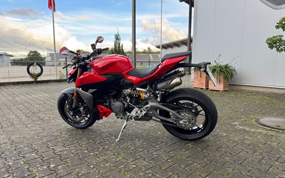 Gebrauchtmotorrad Ducati Streetfighter V2 - Bild 7