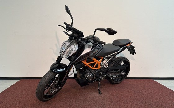 Gebrauchtmotorrad KTM 125 Duke - Bild 4