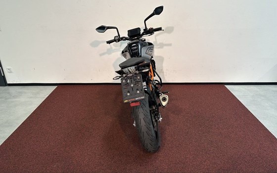 Gebrauchtmotorrad KTM 125 Duke - Bild 7