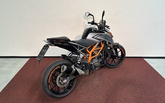 Gebrauchtmotorrad KTM 125 Duke - Bild 8