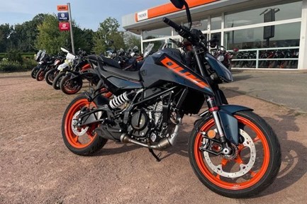 KTM 390 Duke