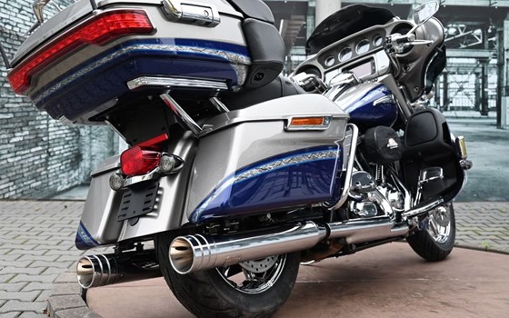 Gebrauchtmotorrad Harley-Davidson CVO Ultra Limited FLHTKSE - Bild 12