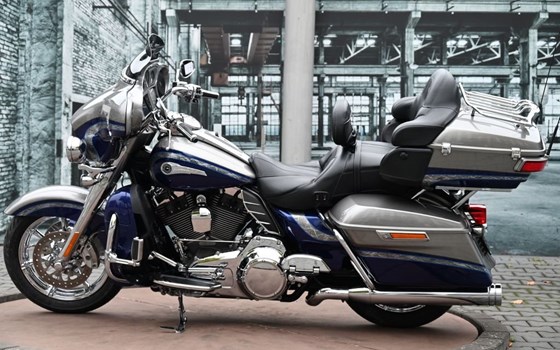 Gebrauchtmotorrad Harley-Davidson CVO Ultra Limited FLHTKSE - Bild 9