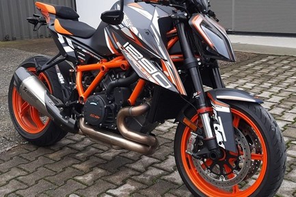 KTM 1290 Super Duke R