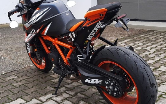 Gebrauchtmotorrad KTM 1290 Super Duke R - Bild 6