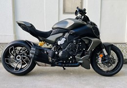 Neumotorrad Ducati Diavel V4