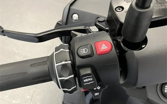 Gebrauchtmotorrad BMW C 400 GT - Bild 9