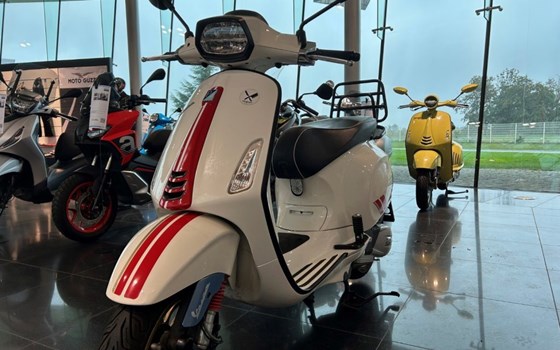 Gebrauchtmotorrad Vespa Sprint - Bild 1