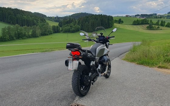Gebrauchtmotorrad Moto Guzzi V85 Strada - Bild 6