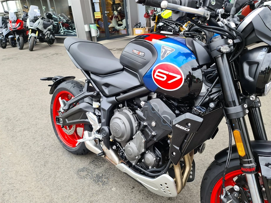Angebot Triumph Trident 660 Triple Tribute Bild 4: Angebot Triumph Trident 660 Triple Tribute