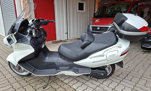 Suzuki Burgman 650 Executive