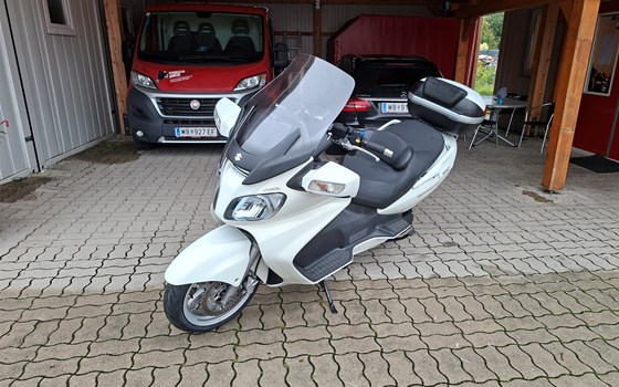 Gebrauchtmotorrad Suzuki Burgman 650 Executive - Bild 2