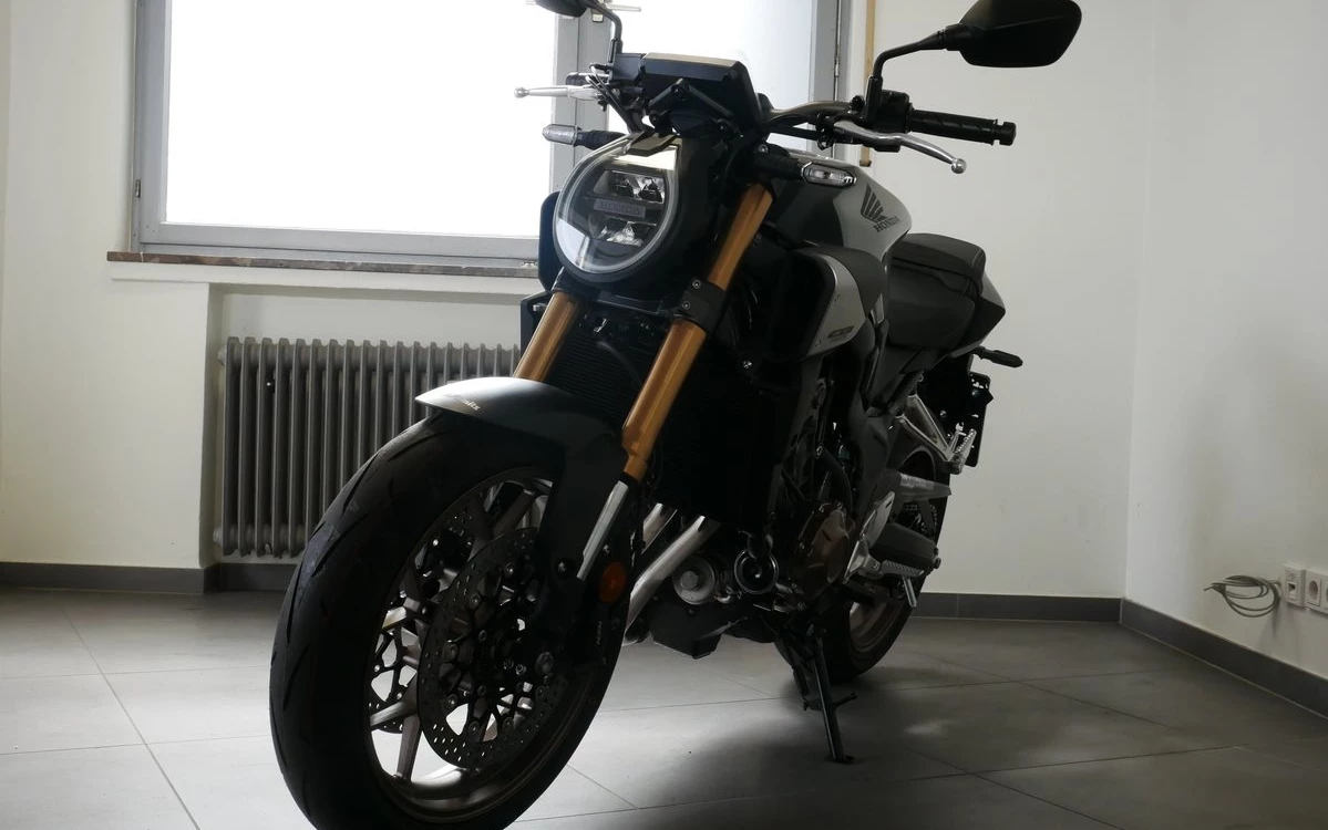 Zum Vergrößern bitte anklicken! Angebot Honda CB650R