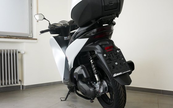 Gebrauchtmotorrad Honda SH125i - Bild 11