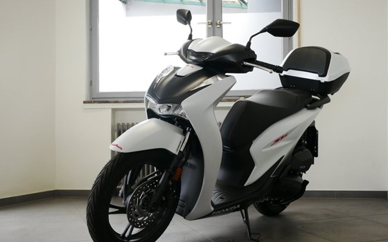 Gebrauchtmotorrad Honda SH125i - Bild 2