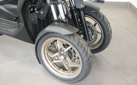 Gebrauchtmotorrad Kymco CV3 550i ABS - Bild 6