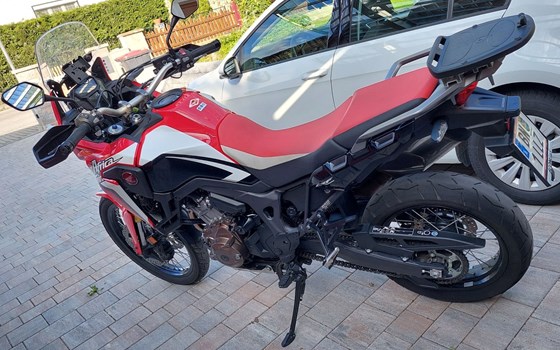Gebrauchtmotorrad Honda CRF1000L Africa Twin DCT - Bild 8 Gebrauchtmotorrad Honda CRF1000L Africa Twin DCT - Bild 8