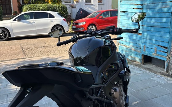 Gebrauchtmotorrad BMW S 1000 R - Bild 6