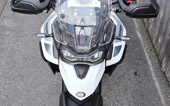 Gebrauchtmotorrad Triumph Tiger 900 GT - Bild 4 Gebrauchtmotorrad Triumph Tiger 900 GT - Bild 4