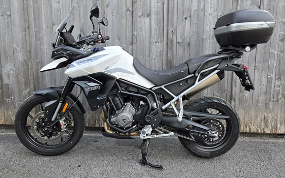 Gebrauchtmotorrad Triumph Tiger 900 GT - Bild 2 Gebrauchtmotorrad Triumph Tiger 900 GT - Bild 2