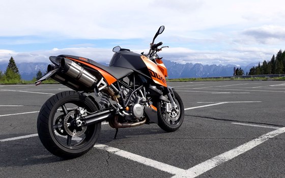 Gebrauchtmotorrad KTM 990 Super Duke - Bild 1 Gebrauchtmotorrad KTM 990 Super Duke - Bild 1