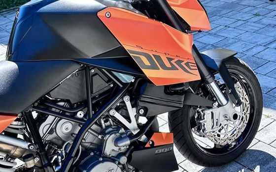 Gebrauchtmotorrad KTM 990 Super Duke - Bild 6 Gebrauchtmotorrad KTM 990 Super Duke - Bild 6