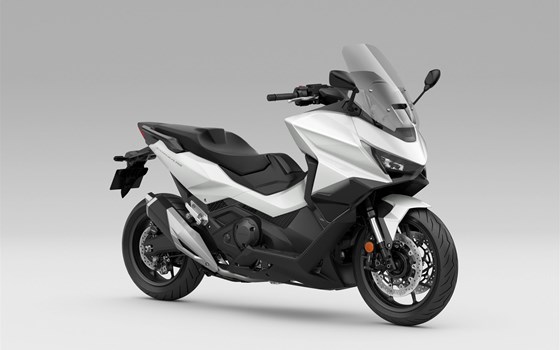 Neufahrzeug Honda Forza 750 - Bild 1 Neufahrzeug Honda Forza 750 - Bild 1