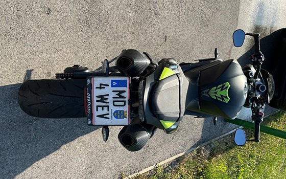 Gebrauchtmotorrad Triumph Speed Triple 1050 - Bild 3 Gebrauchtmotorrad Triumph Speed Triple 1050 - Bild 3