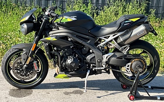 Gebrauchtmotorrad Triumph Speed Triple 1050 - Bild 6 Gebrauchtmotorrad Triumph Speed Triple 1050 - Bild 6