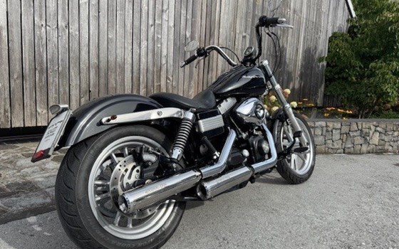 Gebrauchtmotorrad Harley-Davidson Dyna Super Glide FXD - Bild 4 Gebrauchtmotorrad Harley-Davidson Dyna Super Glide FXD - Bild 4