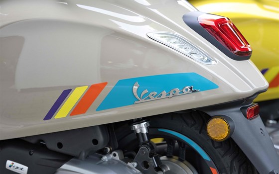 Neufahrzeug Vespa Primavera 50 S - Bild 7