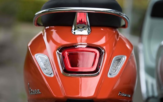 Neufahrzeug Vespa Primavera 125 - Bild 8