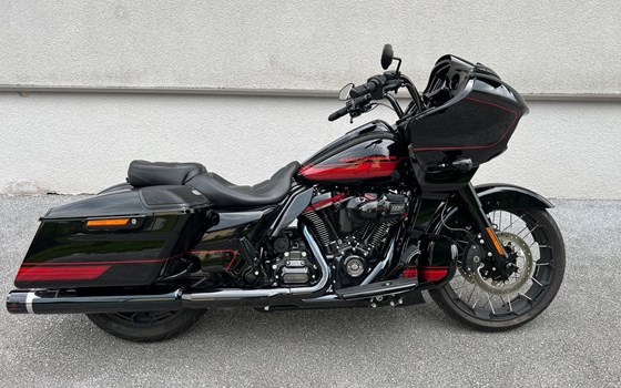 Gebrauchtmotorrad Harley-Davidson CVO Road Glide FLTRXSE - Bild 1 Gebrauchtmotorrad Harley-Davidson CVO Road Glide FLTRXSE - Bild 1