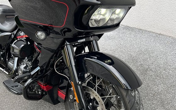 Gebrauchtmotorrad Harley-Davidson CVO Road Glide FLTRXSE - Bild 12 Gebrauchtmotorrad Harley-Davidson CVO Road Glide FLTRXSE - Bild 12