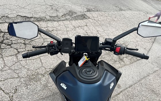 Gebrauchtmotorrad KTM 125 Duke - Bild 6 Gebrauchtmotorrad KTM 125 Duke - Bild 6