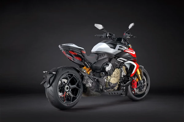 Ducati Diavel V4 RS () - Bild 10
