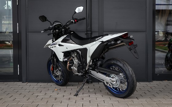 Neufahrzeug Suzuki DR-Z4SM - Bild 6