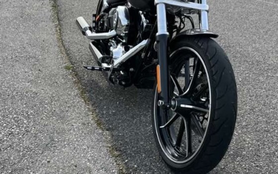 Gebrauchtmotorrad Harley-Davidson Softail Breakout FXSB - Bild 6 Gebrauchtmotorrad Harley-Davidson Softail Breakout FXSB - Bild 6